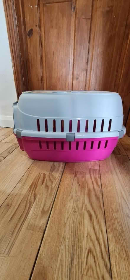 Photo of free Small pet carrier (NW2 Cricklewood) #3
