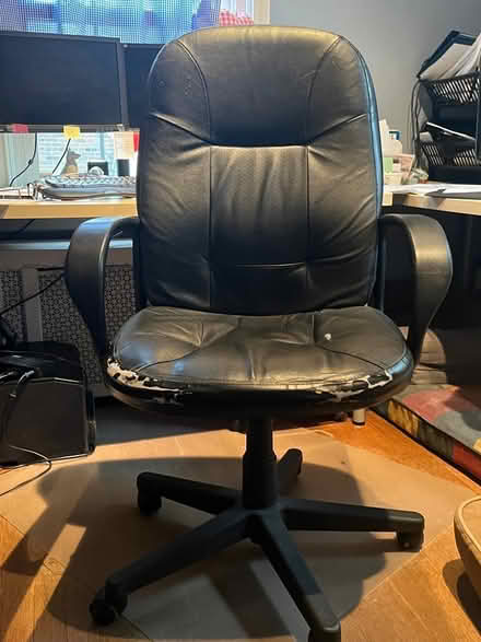 Photo of free Office chair (Chevy Chase DC) #1