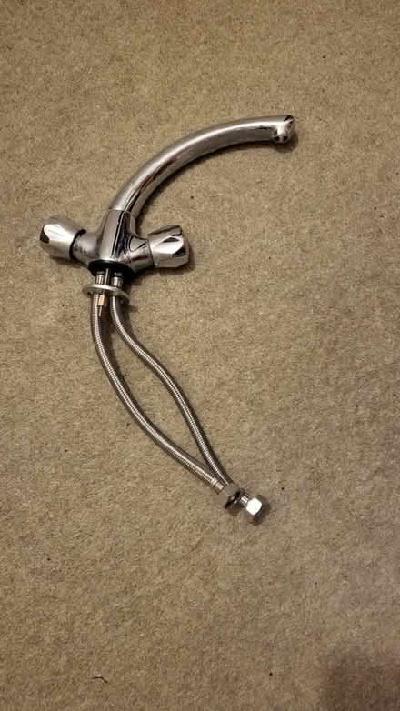 Photo of free Kitchen sink tap (E14 Langdon Park) #1