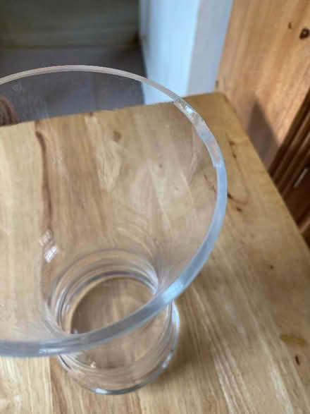 Photo of free Dartington flower vase, chipped (Dean Court OX2) #2