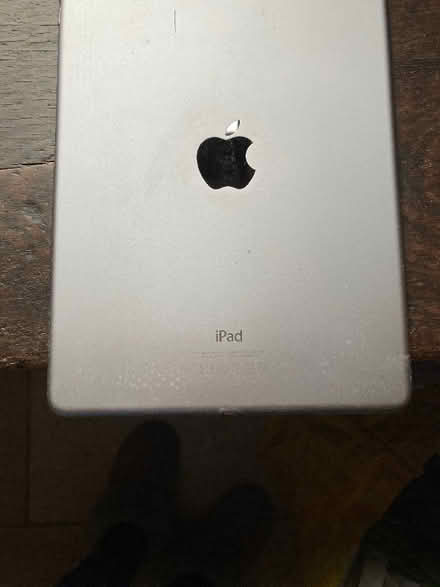 Photo of free iPad (Cromer Hyde AL8) #1