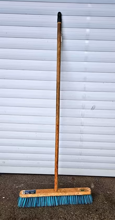 Photo of free Extra wide brush (Fetcham / Bookham) #1