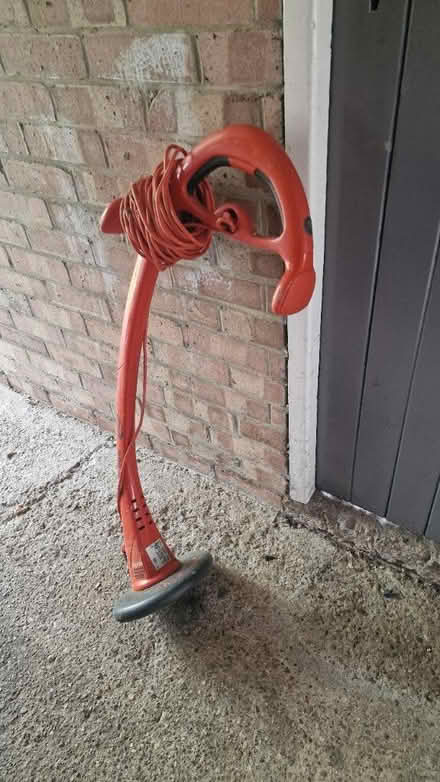 Photo of free Strimmer (Queens Park) #1