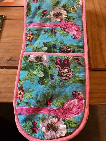 Photo of free Oven gloves (Waddon) #1