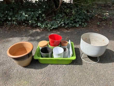 Photo of free Variety of pots for plants (Highland Park) #1