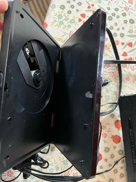 Photo of free Portable dvd player two screens (Hatfield, AL10) #3