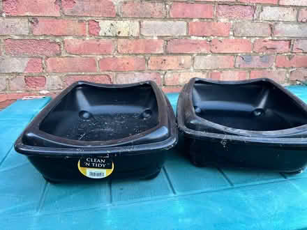 Photo of free Two cat litter trays (Houghton Regis LU5) #1