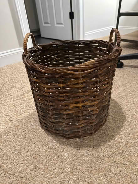 Photo of free Basket (Arlington) #1