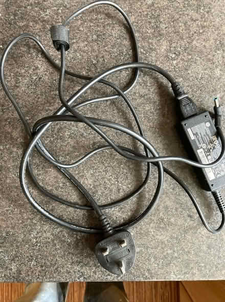 Photo of free HP laptop power cable original (Stoke Poges SL2) #1