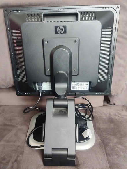 Photo of free 19" HP monitor with stand (SW18) #3