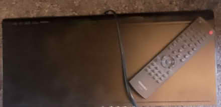 Photo of free DVD player also 100+DVDS (Dundee DD3) #4