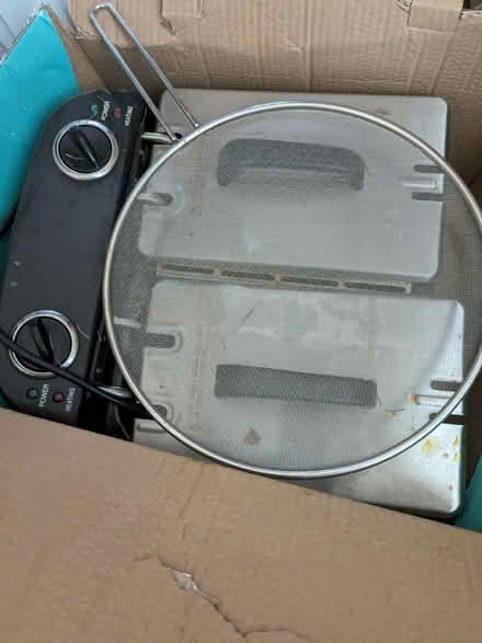 Photo of free Double oil fryer (Ipswich IP1) #2