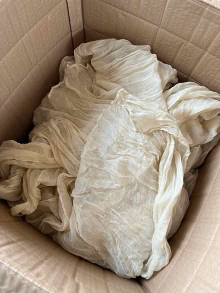 Photo of free Wedding table setting/decorations (Furzedown SW16) #2