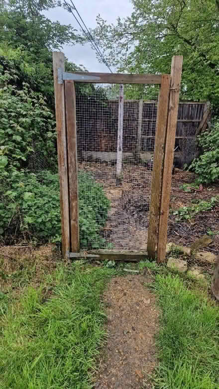 Photo of free Gate (Queens Park) #1