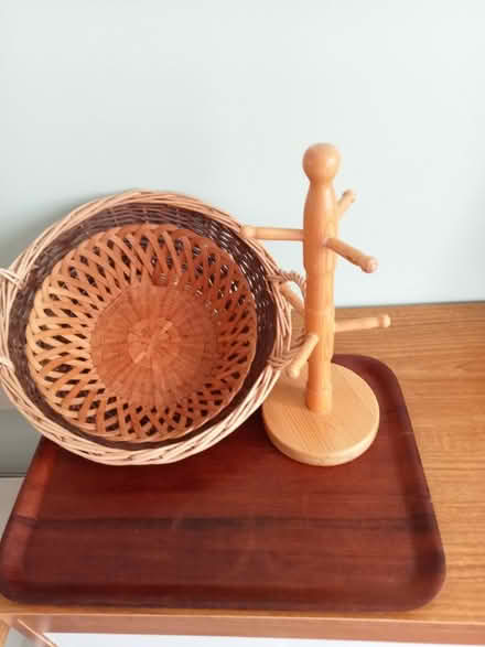 Photo of free Tray, baskets, mug tree (Sunnyside RH19) #1