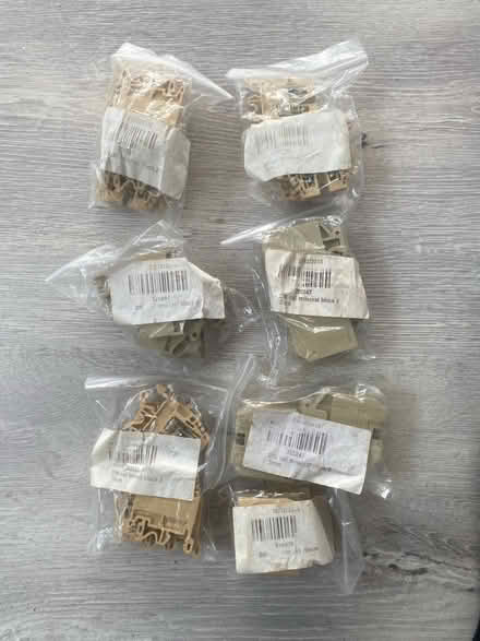 Photo of free Din rail terminal blocks 2.5mm (Thorpe Bay) #3