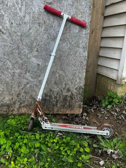 Photo of free Old razor scooter (Sykesville) #2