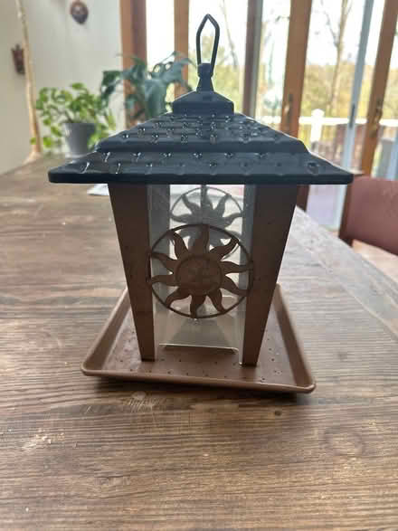 Photo of free Bird Feeder (Cortlandt Manor) #1
