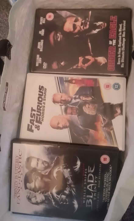 Photo of free DVD player also 100+DVDS (Dundee DD3) #1