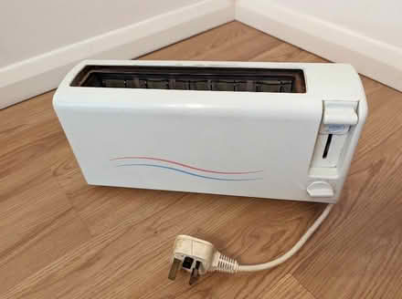 Photo of free Two slice toaster (Kennington OX1) #1