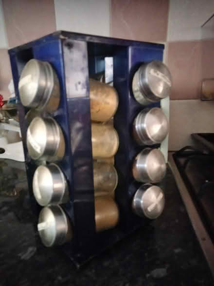 Photo of free 4 sided spice holders (OX4 Greater leys) #1