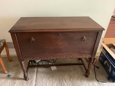 Photo of free Antique table (Manchester/Ballwin) #1
