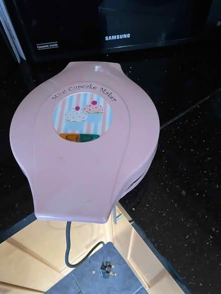 Photo of free Mini cupcake maker (Orpington) #1