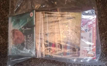 Photo of free DVD player also 100+DVDS (Dundee DD3) #3