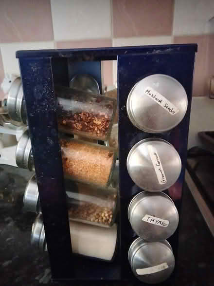 Photo of free 4 sided spice holders (OX4 Greater leys) #2