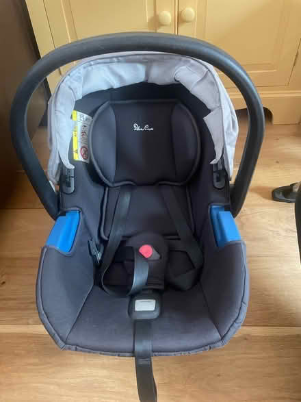 Photo of free Silver Cross Car Seat & Isofix Base (Mickleover, Derby, DE3) #1