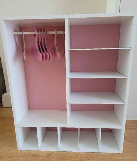 Photo of free Wardrobe for Designafriend doll (Crookston G52)