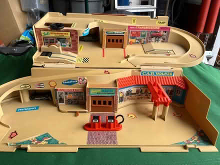 Photo of free Toy folding garage (BH4) #1