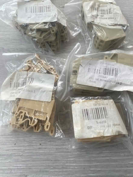 Photo of free Din rail terminal blocks 2.5mm (Thorpe Bay) #2