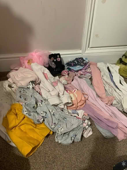 Photo of free Girls clothes 2-3 (SE25 selhurst) #1
