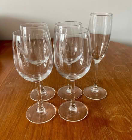 Photo of free Wine glasses (BS3) #1