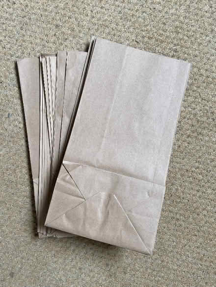 Photo of free paper lampshades, bags, clipboards (Hope S33) #2
