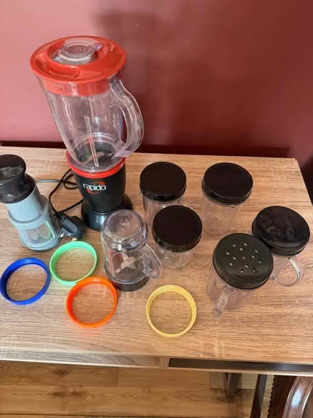 Photo of free Rapido blender with accessories (CH44) #2