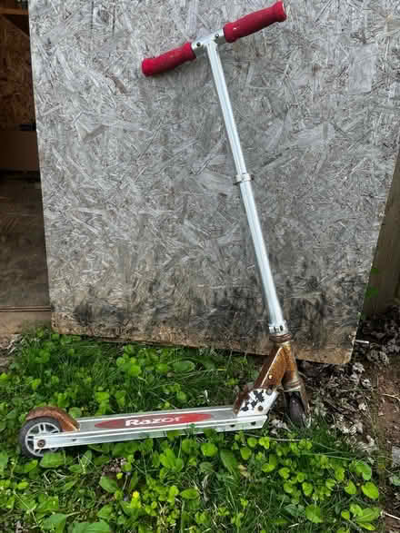 Photo of free Old razor scooter (Sykesville) #1