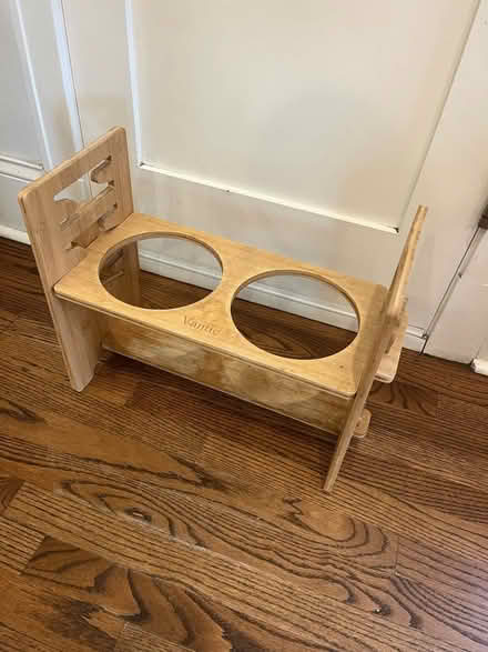 Photo of free Raised dog bowl stand (Portage Park, Chicago) #1