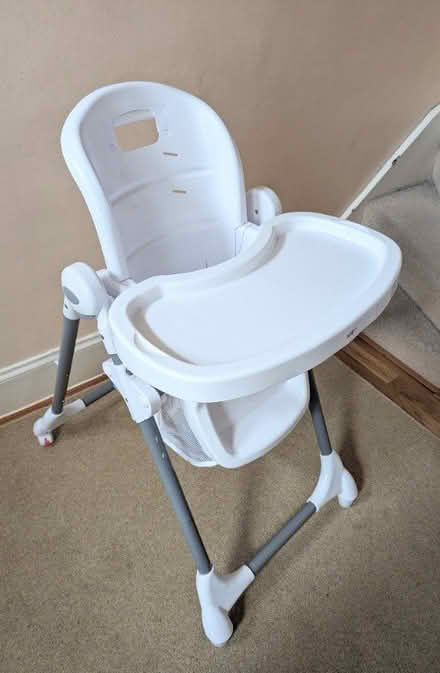 Photo of free High baby chair with removable table (Twickenham TW1) #1