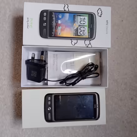 Photo of free HTC Desire mobile phone (CF23 waun fach) #1