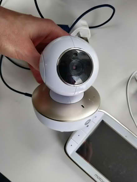 Photo of free Motorola camera baby monitor (Cranfield MK43) #2