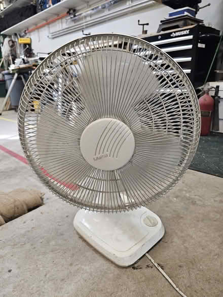 Photo of free Oscillating Fan (Friendswood FM 518 & FM 528) #1