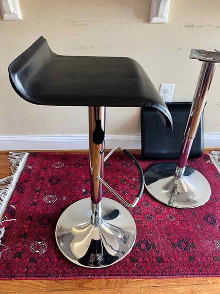Photo of free 2 bar stools (16th St. Heights) #2