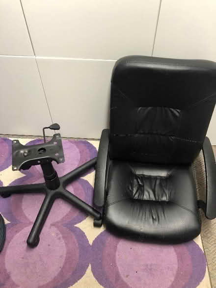 Photo of free Swivel office chair (Compton Acres NG2) #1