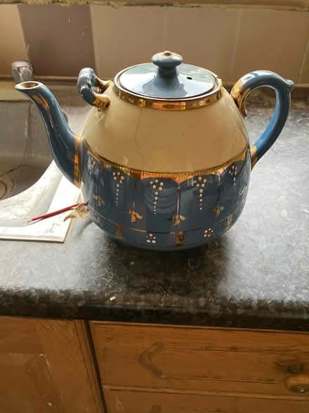 Photo of free Teapot (Chesham HP5) #1