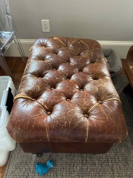 Photo of free Ottoman (Beacon Hill Boston) #1