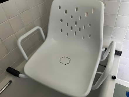 Photo of free Bath seat (Uxbridge UB8) #1