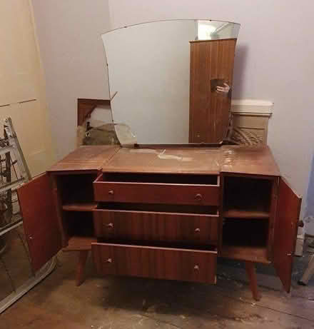Photo of free 4 Piece bedroom furniture set (LE3 Leicester) #3