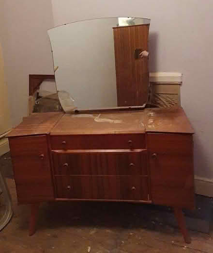 Photo of free 4 Piece bedroom furniture set (LE3 Leicester) #4